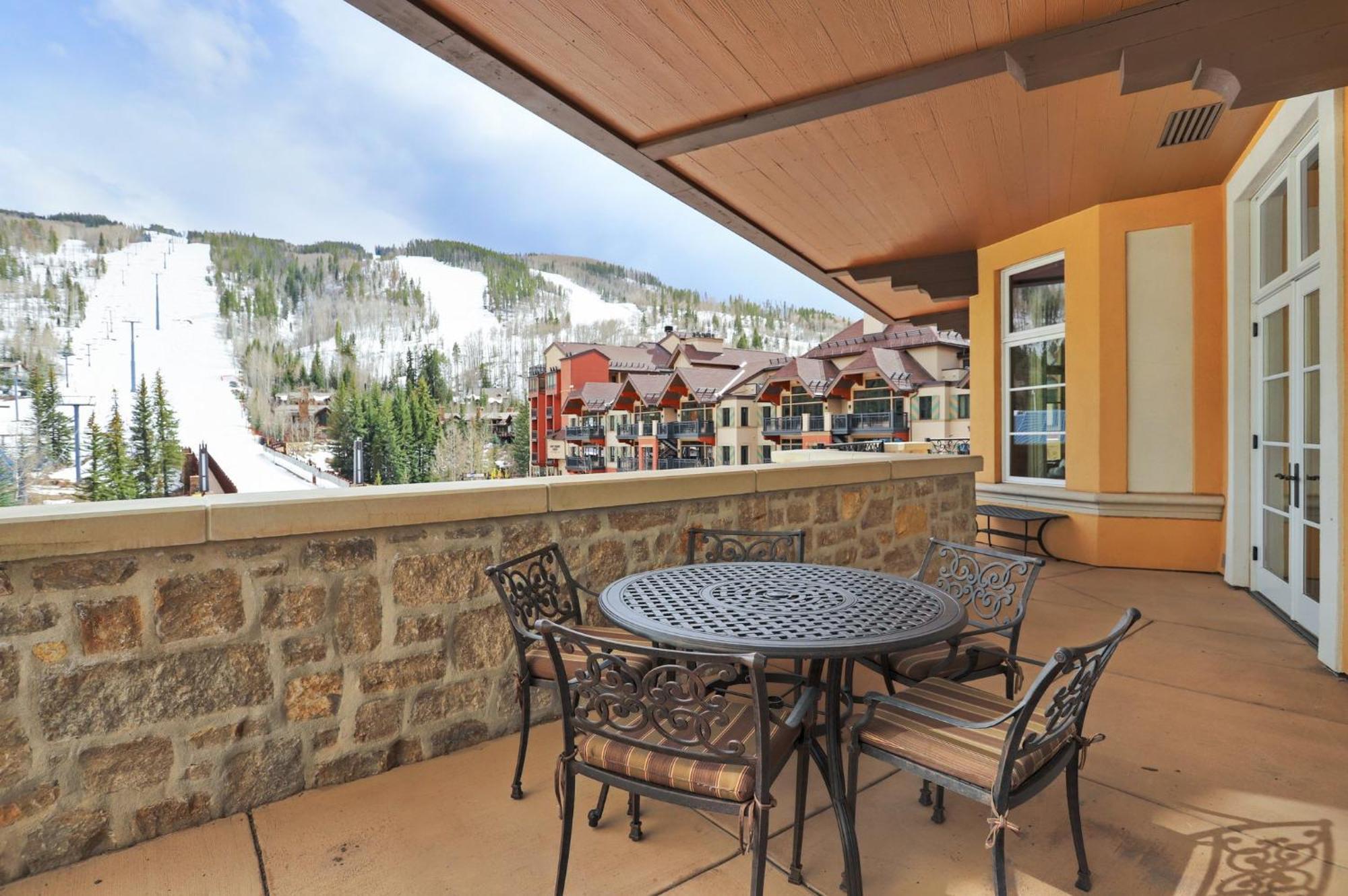 The Arrabelle At Vail Square, A Rockresort Exteriör bild